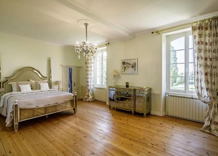 Manoir De Bel Ebat Gæstehus 3*